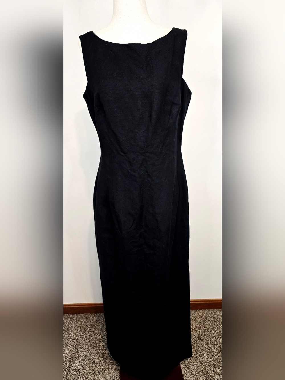 Maggy London black linen maxi dress sleeveless sheath minimalist classic Chic